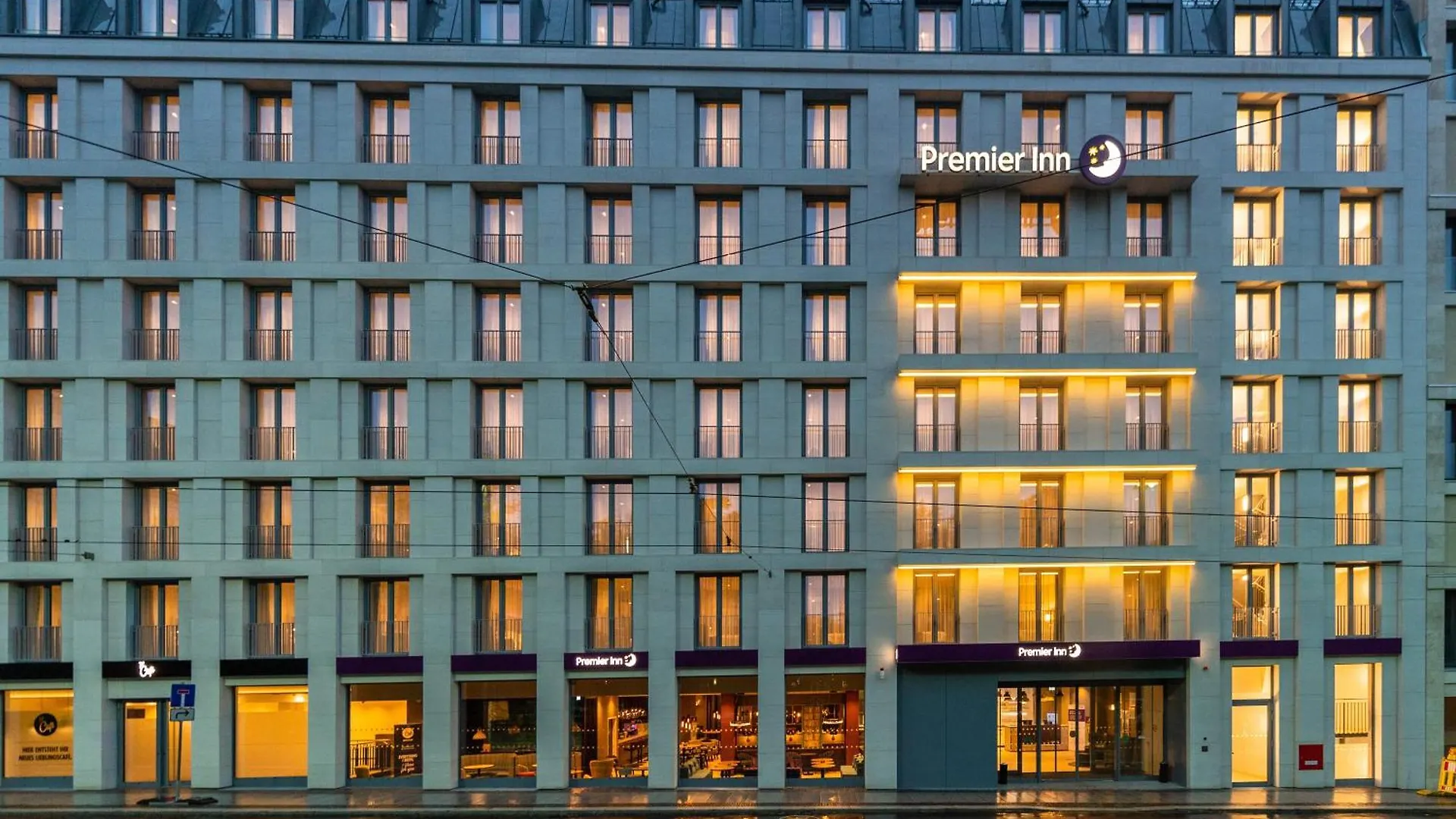 Premier Inn Leipzig City Oper فندق